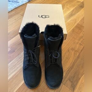 UGG Women's Black Winter Boots